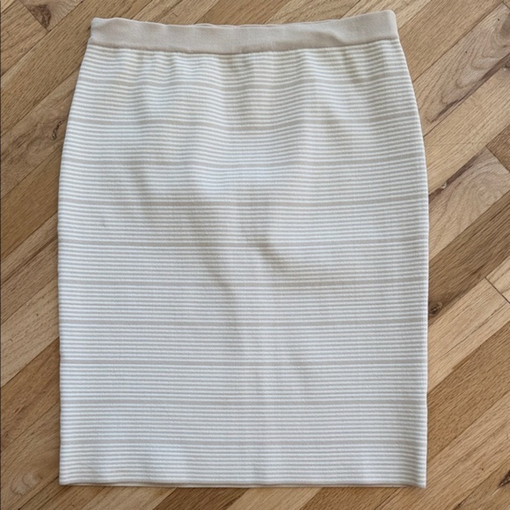 Romeo & Juliet Couture Cream Ribbed Pencil Skirt
